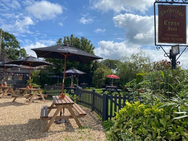 The Thelbridge Cross Inn Crediton Exterior foto