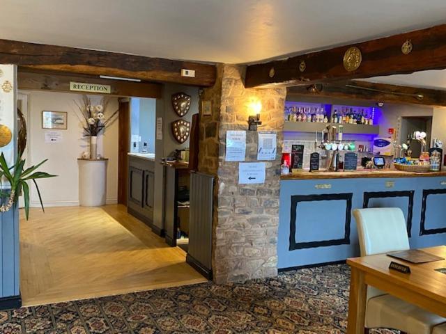 The Thelbridge Cross Inn Crediton Exterior foto